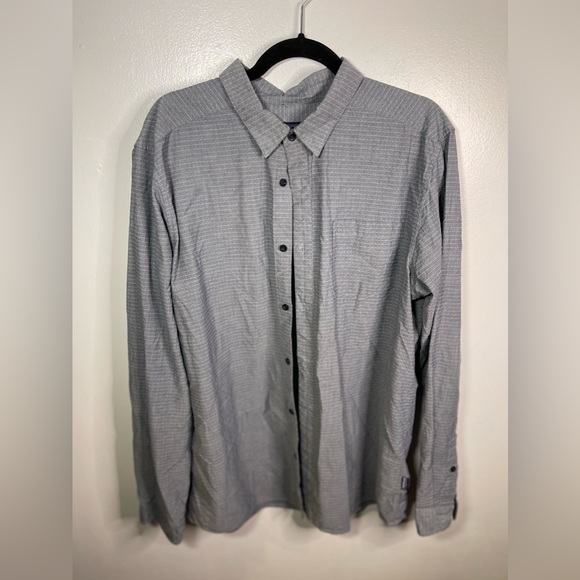 Patagonia Organic Cotton Button Up Shirt Men's Size XL Gray w/ Textured Pattern - Picture 2 of 8